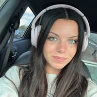 Sitter Profile Image: Riley K.