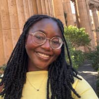 Sitter Profile Image: Rolanda N.