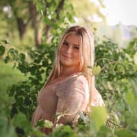 Sitter Profile Image: Isabella S.