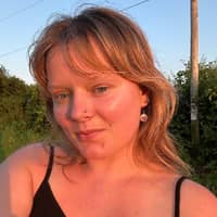 Sitter Profile Image: Eloise S.