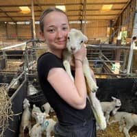 Sitter Profile Image: Zuzanna W.