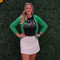 Sitter Profile Image: Lindsey W.