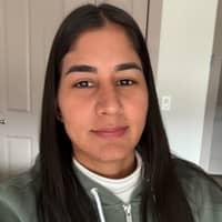 Sitter Profile Image: Ivon R.