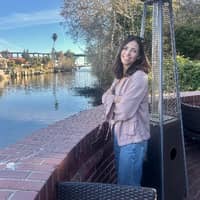 Sitter Profile Image: Monica P.