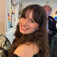 Sitter Profile Image: Arabella M.