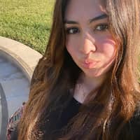 Sitter Profile Image: Alondra G.