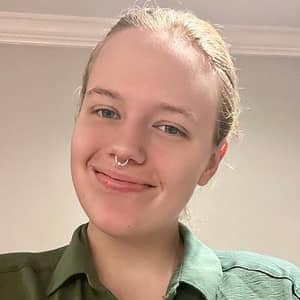 Sitter Profile Image: Lily W.