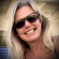 Sitter Profile Image: Lisa K.