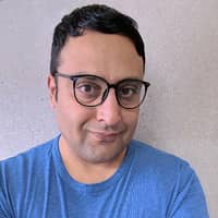 Sitter Profile Image: Raphael L.