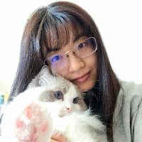 Sitter Profile Image: Heng C.