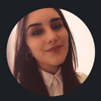 Sitter Profile Image: Freya L.