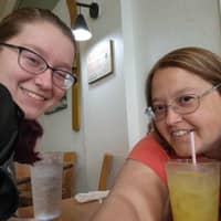 Sitter Profile Image: Jodi & Kimberly C.