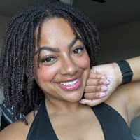 Sitter Profile Image: Reyna S.