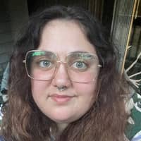 Sitter Profile Image: Robin C.