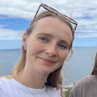 Sitter Profile Image: Freya D.