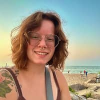 Sitter Profile Image: Aly M.