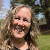 Sitter Profile Image: Pamela H.