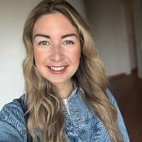 Sitter Profile Image: Abigail M.