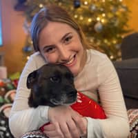 Sitter Profile Image: Julia S.