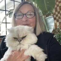 Sitter Profile Image: Evelyn P.