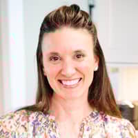 Sitter Profile Image: Julie S.