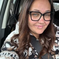 Sitter Profile Image: Martine V.