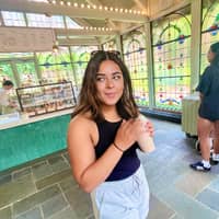 Sitter Profile Image: Yesenia O.