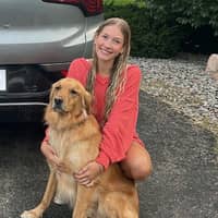 Sitter Profile Image: Mackenzie T.