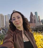Sitter Profile Image: Ana P.