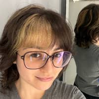 Sitter Profile Image: Lindsey P.