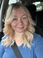 Sitter Profile Image: April S.