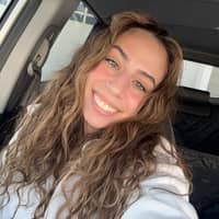 Sitter Profile Image: Natalia R.