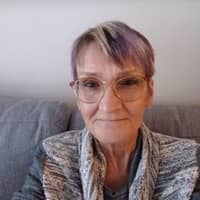 Sitter Profile Image: Deborah S.