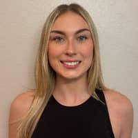 Sitter Profile Image: Elizabeth P.