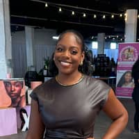 Sitter Profile Image: Jasmin J.