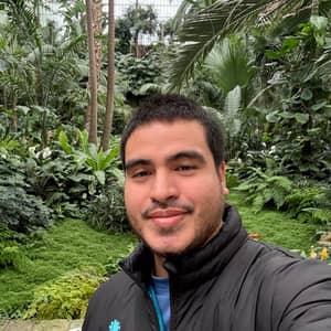 Sitter Profile Image: Helmut N.