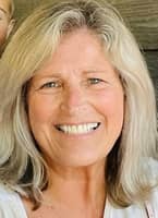 Sitter Profile Image: Stephanie S.