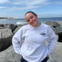 Sitter Profile Image: Lillian F.