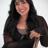 Sitter Profile Image: Mia R.