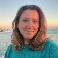 Sitter Profile Image: Victoria F.