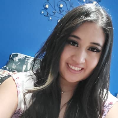 Sitter Profile Image: Lesly R.