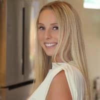 Sitter Profile Image: Julia D.