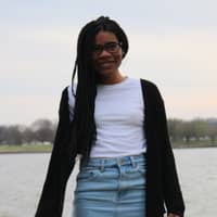 Sitter Profile Image: Londyn H.