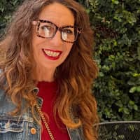 Sitter Profile Image: Robin C.