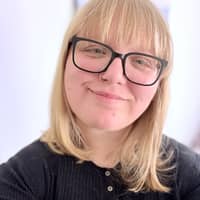 Sitter Profile Image: Anna R.