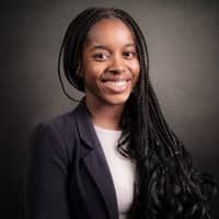 Sitter Profile Image: Nina M.