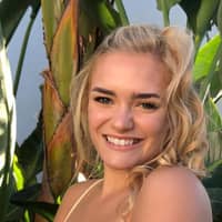 Sitter Profile Image: Sara S.