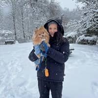 Sitter Profile Image: Victoria H.