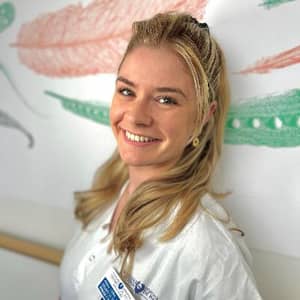 Sitter Profile Image: Hélèna S.