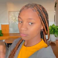 Sitter Profile Image: Vecareya H.